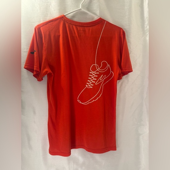 Brooks Mens Shirt Small Orange T Shirt Never Worn See Description - Picture 4 of 5